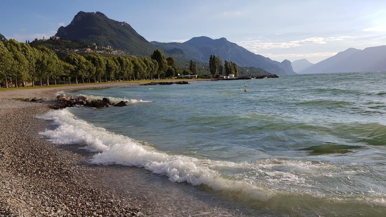 Albergo Meuble Olivi Toscolano Maderno Exteriér fotografie