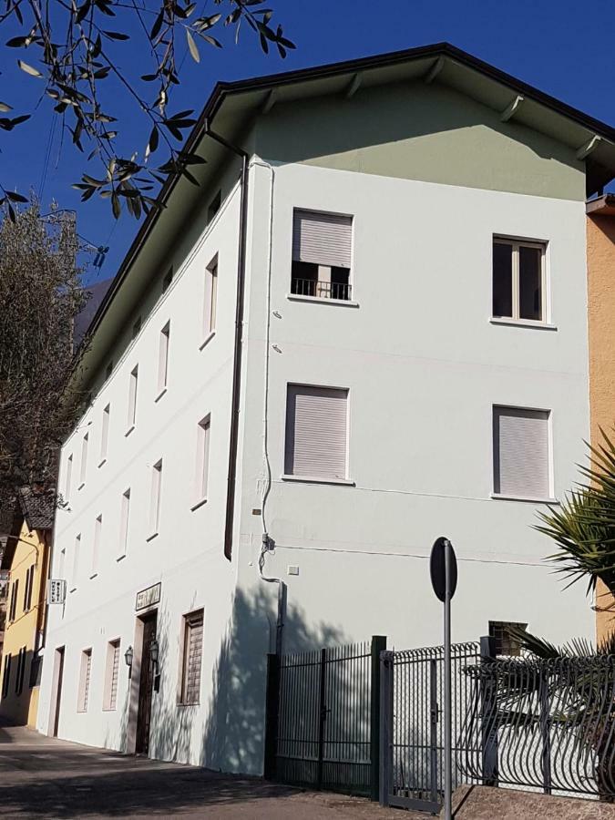 Albergo Meuble Olivi Toscolano Maderno Exteriér fotografie